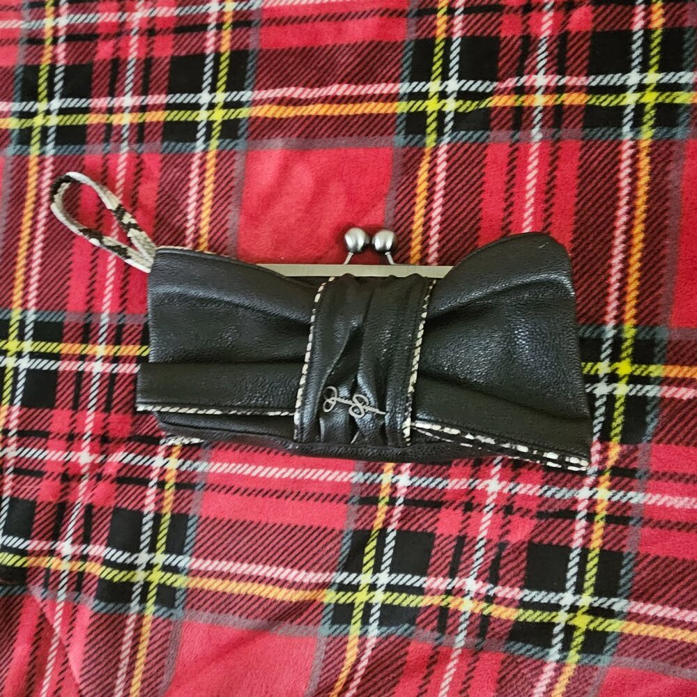 JESSICA SIMPSON Vintage, clutch purse - Picture 2 of 5